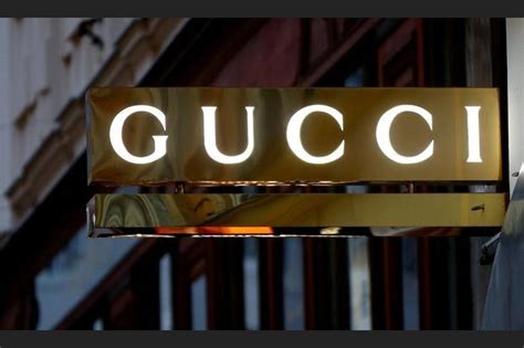 gucci live chat